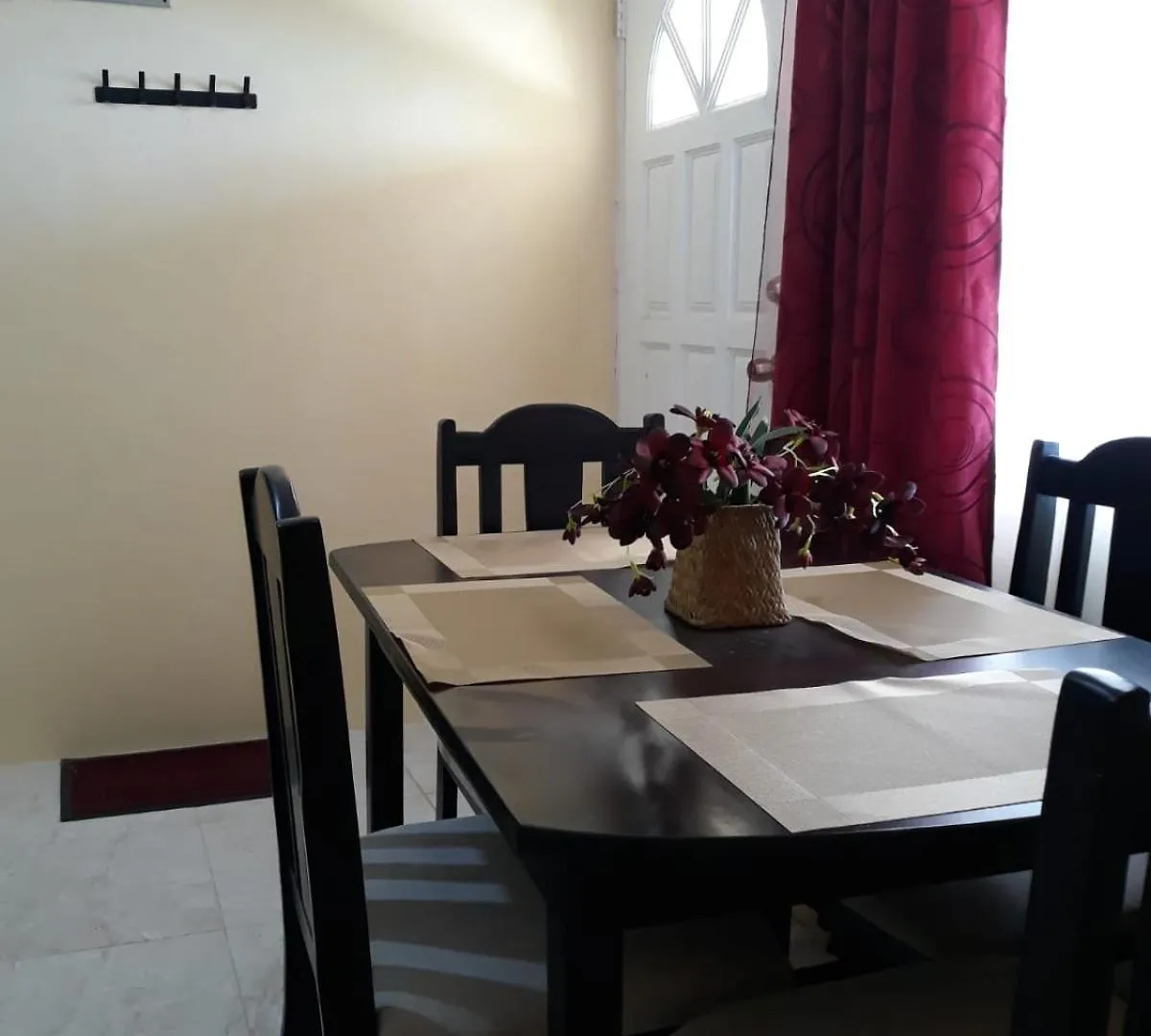 Hilltop Manor Morne Longue Apartment